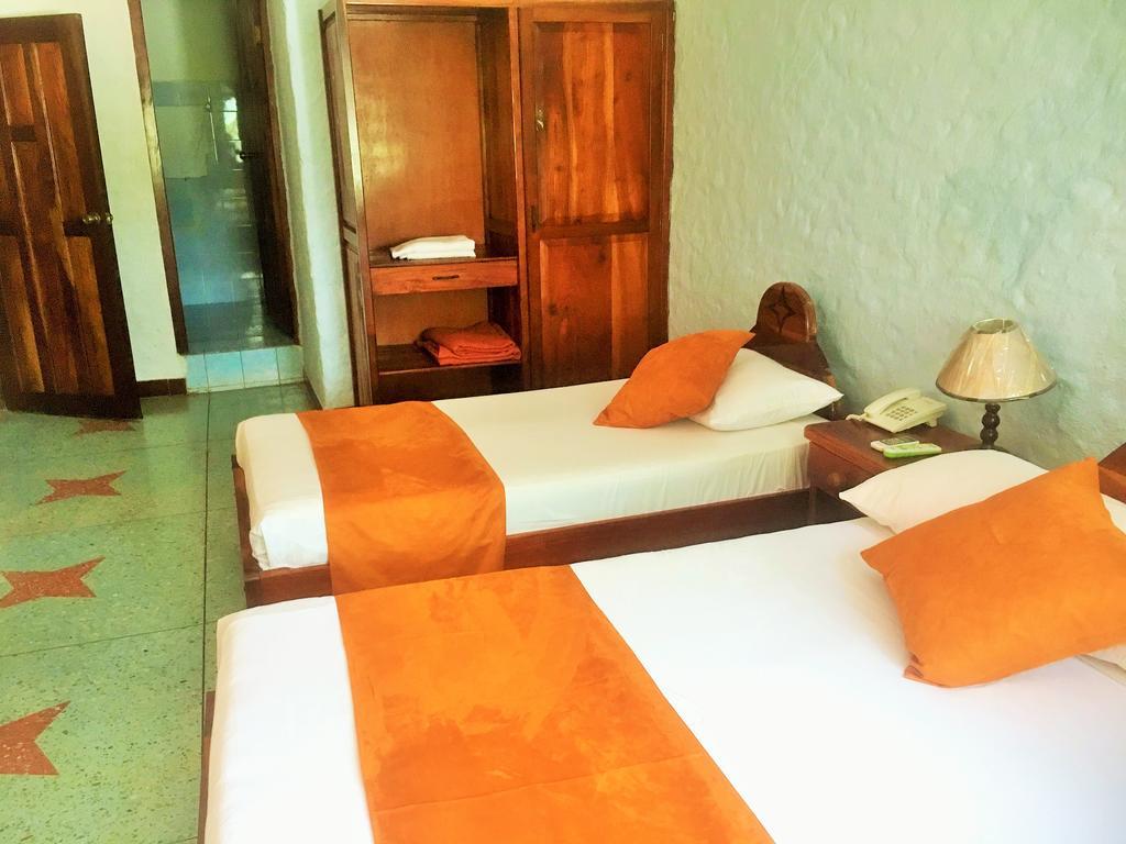 Hostal Estrella de Mar Puerto Ayora  Habitación foto