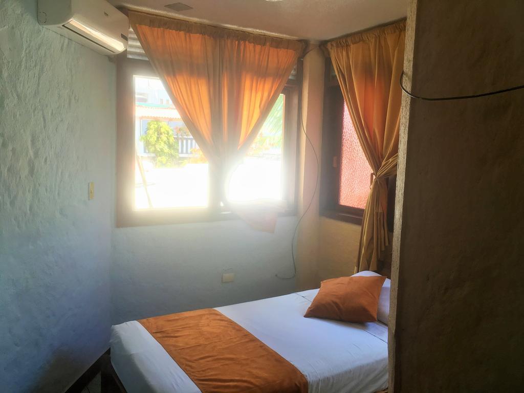 Hostal Estrella de Mar Puerto Ayora  Habitación foto