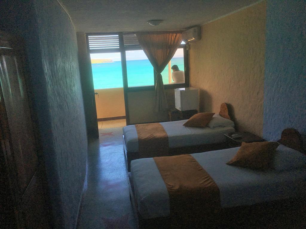 Hostal Estrella de Mar Puerto Ayora  Habitación foto