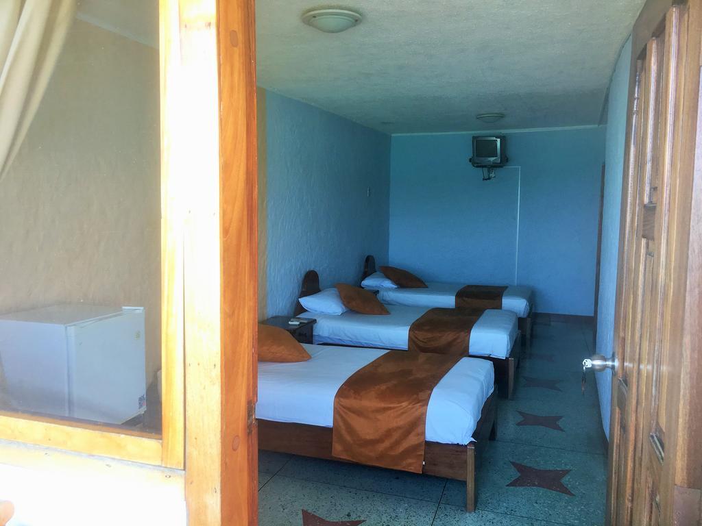 Hostal Estrella de Mar Puerto Ayora  Habitación foto