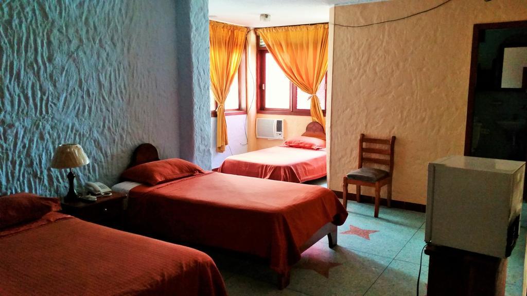 Hostal Estrella de Mar Puerto Ayora  Habitación foto